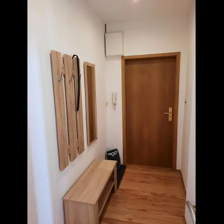 Neu! Geschmackvolle Fewo Lengenfeld Lengenfeld  Buitenkant foto